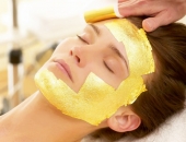 Massage trắng mịn da với tinh chất vàng Nano